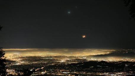 Venus and Jupiter appear in night sky wallpaper