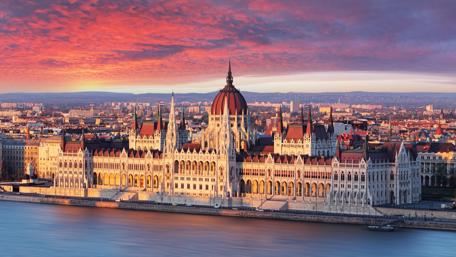 Hungarian Parliament Building wallpaper