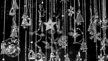 Black & white christmas decoration wallpaper