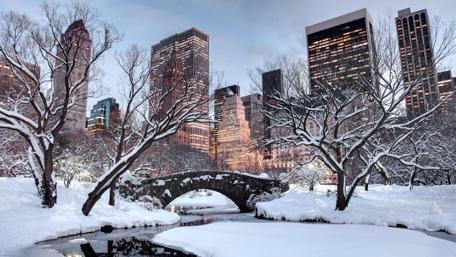 Snowy New York wallpaper
