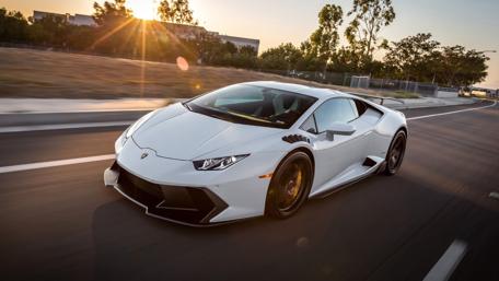 Lamborghini Huracan wallpaper