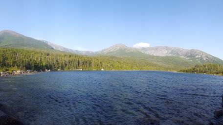 Serene Mountain Lake Reflections Inspired by Nature's Beauty wallpaper