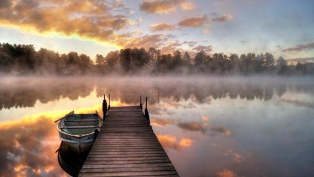 Boat at the dock wallpaper