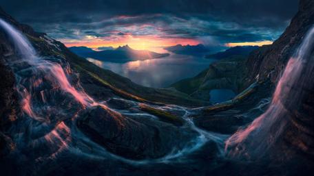 Waterfall in Lofoten, Norway wallpaper