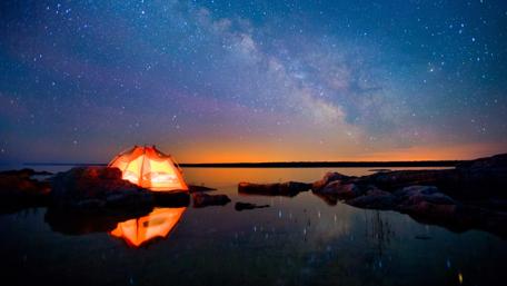 Tent under the Milky Way wallpaper