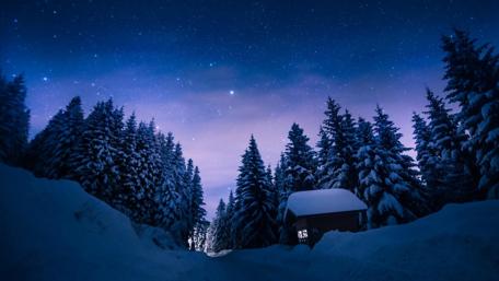 Enchanting Cabin Under a Starry Night Sky wallpaper