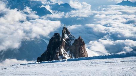 Aiguille du Midi in winter wallpaper
