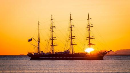 Sailing into the Golden Horizon wallpaper