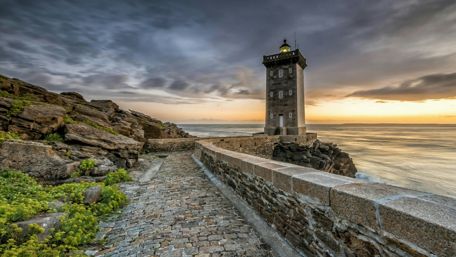 Kermorvan lighthouse wallpaper