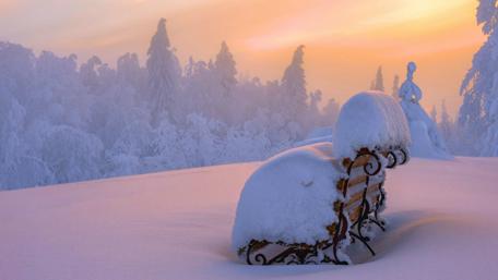 Bench under the snow wallpaper