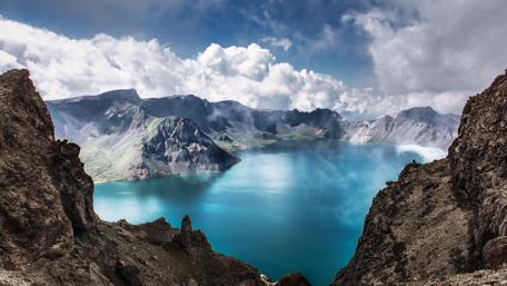 Changbaishan Tianchi (Baishan, China) wallpaper