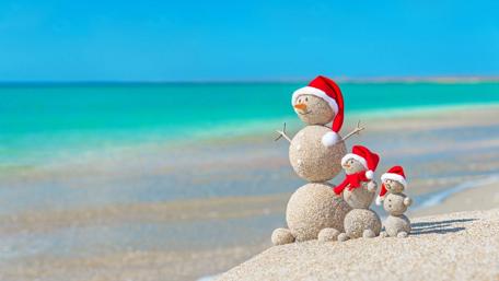 Christmas on the beach wallpaper