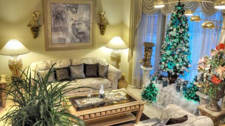 Cozy Christmas Living Room Decor Inspiration wallpaper