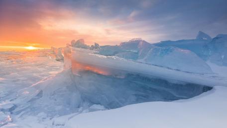 Frosted Lake Baikal wallpaper
