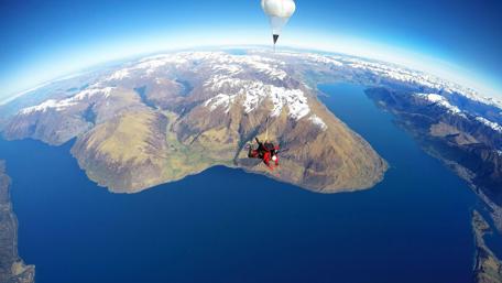 Extreme skydiving wallpaper