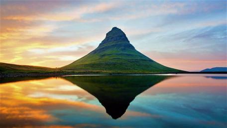 Hat Mountain (Kirkjufell), Grundarfjorour wallpaper