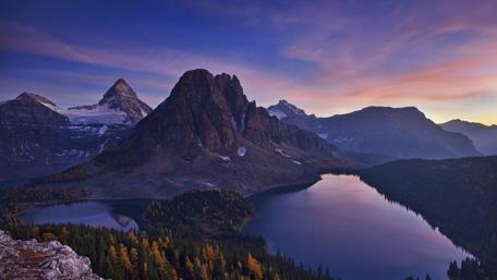 Assiniboine Mountain, Sunburst Peak, Cerulean Lake, Sunburst Lake - Mount Assiniboine Provincial Park wallpaper