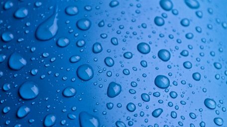 Blue Serenity of Water Droplets wallpaper