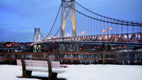 Mid-Hudson Bridge from Johnson-Iorio Memorial Park wallpaper