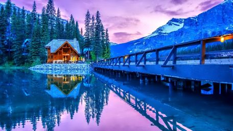 Restaurant at Emerald Lake - Yoho National Park, British Columbia wallpaper