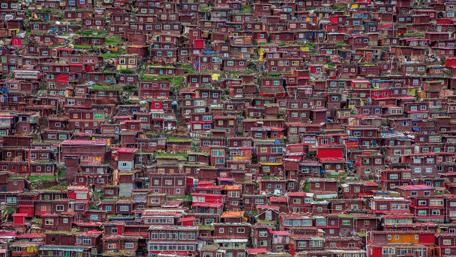 Larong Wuming Buddhist Academy dormitories wallpaper
