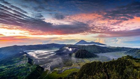 Mount Bromo - Bromo Tengger Semeru National Park wallpaper
