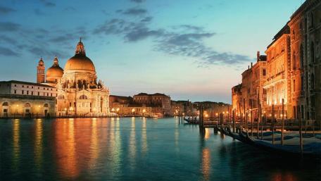 Santa Maria della Salute and Grand Canal wallpaper