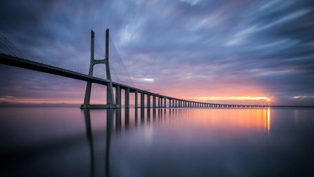 Vasco da Gama Bridge wallpaper