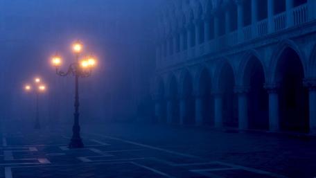 Twilight Serenity in Venice Square wallpaper