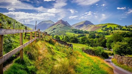 Majestic Highland Serenity over Rolling Hills wallpaper