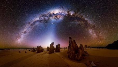 Milky Way over The Pinnacles desert, Nambung National Park, Australia wallpaper