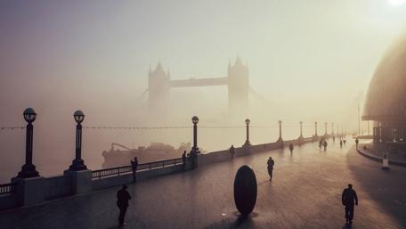 Tower Bridge in haze, London wallpaper