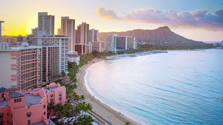 Waikiki beach - Oahu Island, Hawaii wallpaper