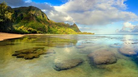 Tunnels Beach - Kauai, Hawaii wallpaper