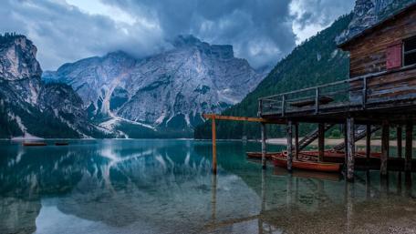Pragser Wildsee (Italy) wallpaper