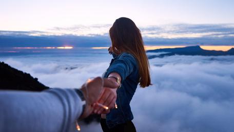 Hand in hand wallpaper