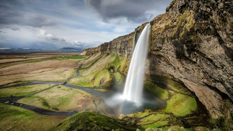 Seljalandsfoss, Iceland wallpaper