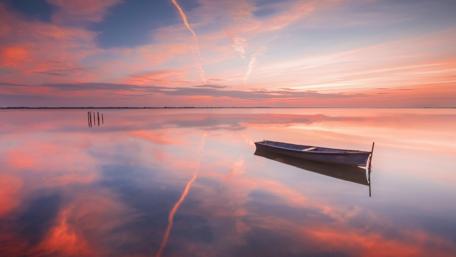 Calm lake wallpaper