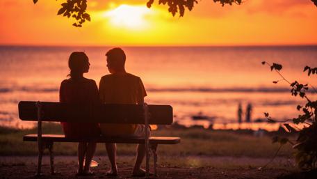 Sunset romance wallpaper