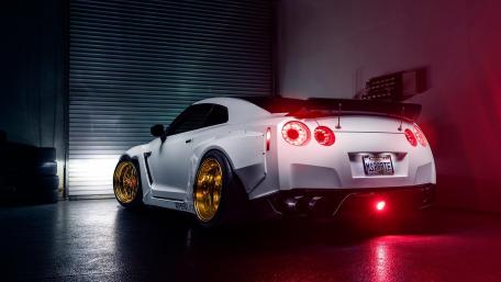 Nissan GT-R wallpaper