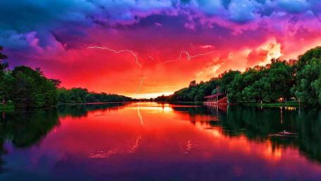 Centre Island lighnings (Toronto, Canada) wallpaper