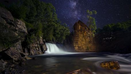 Crystal Mill at night wallpaper