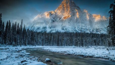 Mountain in winter wallpaper