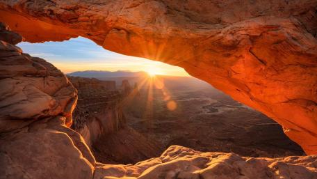 Canyonlands National Park, Mesa Arch wallpaper