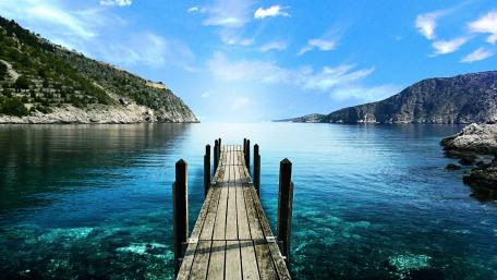 Beach pier wallpaper