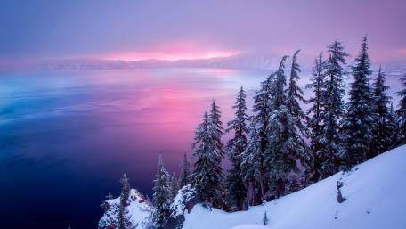 Crater Lake in winter wallpaper