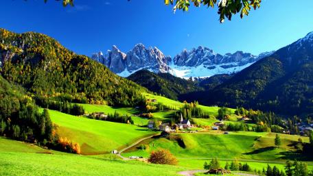 Funes Valley wallpaper