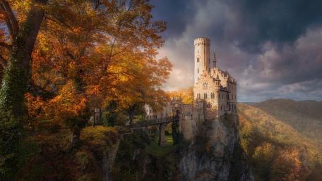 Lichtenstein Castle (Germany) wallpaper