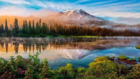 Mount Rainier and Bench Lake (Mount Rainier National Park, Washington) wallpaper