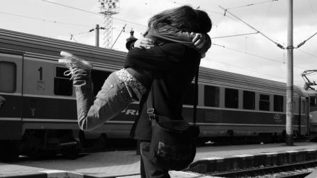 Couple meeting after long time wallpaper